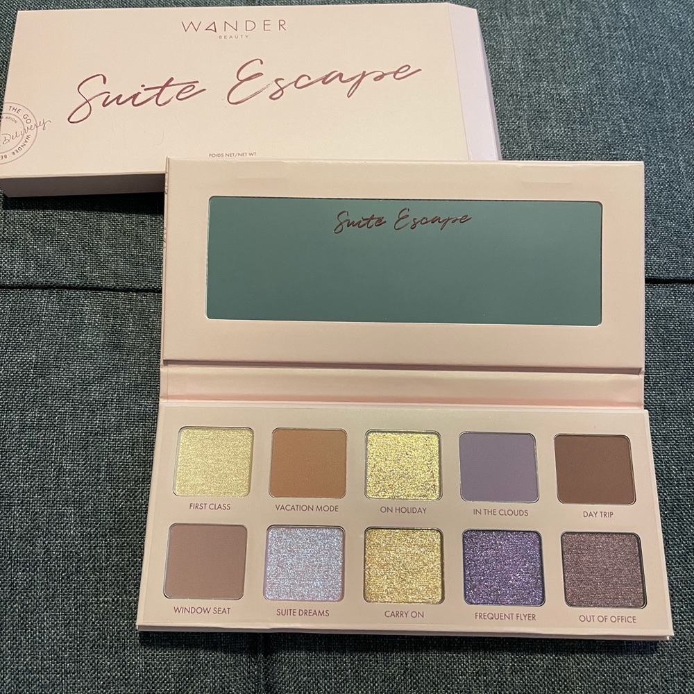 Wander Beauty suite escape eyeshadow palette